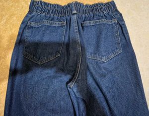 Daisy Patch Ripped Jeans