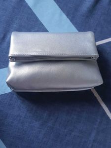 Clinique Silver Pouch