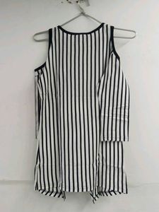 Women's Chic Striped Cold Shoulder Top