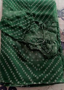 Elegant Green Bandhani Saree with Blouse