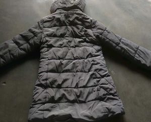 Stylish Quilted Winter Coat with Hood