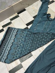 Stylish Teal Salwar Kameez Set
