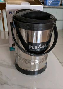 Pleasure Amaze-4 Lunch Box