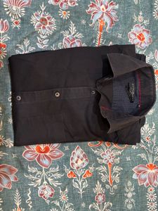 Men's Black Collared Shirt