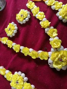 Yellow Floral Jewellery Set for haldi