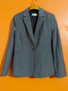 Shoulder-16 inches Grey Single Button Blazer