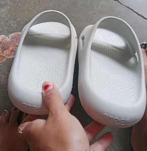 CROCS White Sliders