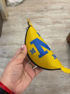 small pouch for blunts