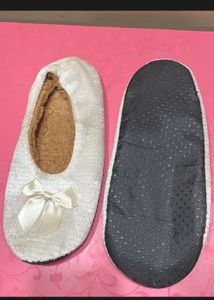 Cozy Bow Detail Slippers