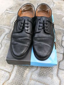 Classic Black Leather Oxford Shoes