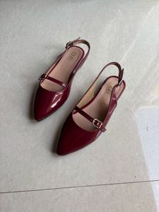 Chic Red Patent Slingback Flats (EU 34)