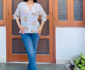 Floral Print Lace V-Neck Top