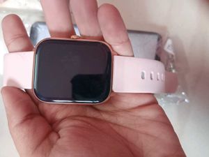 Smartwatch with Bluetooth Calling