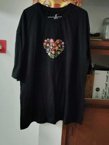162.Black oversized tshirt