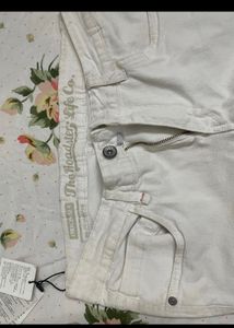 Roadster White Jean