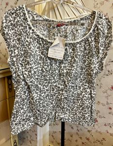 Floral Print Short Sleeve Top