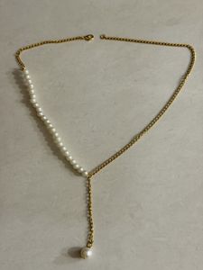 Elegant Pearl & Gold Chain Necklace
