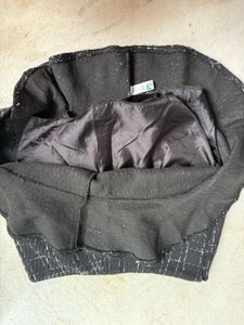 Chic Black Tweed Skirt with shorts