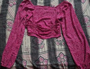 Chic Pink Floral Ruched Cropped Top