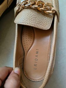 Beige Loafers 🐴