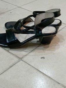 Chic Black Strappy Heels