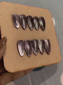 Burgandy Cat Eye Press-On Nails