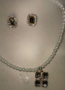 Pearl Necklace and Earring Set