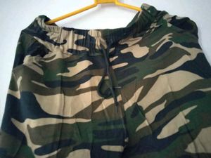 Camo Print Casual Pants