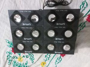 5 Pis Get 1 Free Speaker Good And Running Conditio