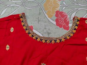 Red Embroidered Kurti with Navy Banarasi Dupatta