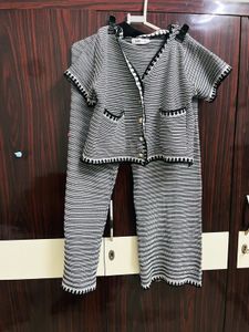Cream Kurta with Floral Applique