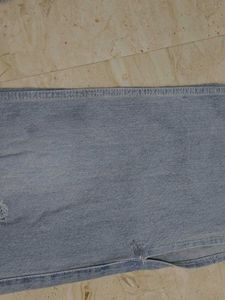 Trendy Ripped Wide-Leg Jeans