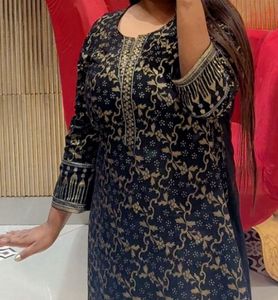 Elegant Black &amp; Gold Floral Print Kurti