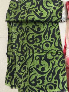 Designer Saree with Abstract Print