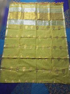 Elegant Yellow Saree with Intricate Gold Border