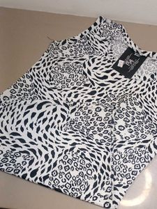 Stylish Animal Print Top