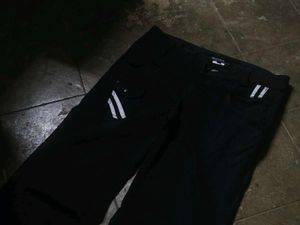 Jecci Five slim flared Y2K pants
