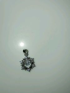 Sparkling 🌞 Sun dancing Pendant Necklace Charm✨️