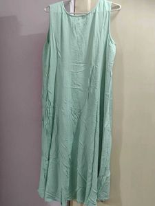 Light Green Sleeveless Maxi Dress