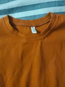 Chic Contrast Top with Button Accents