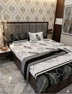 Stylish Feather Print Bedding Set