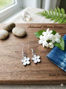 Handmade White Flower Dangle Earrings