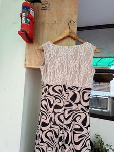 Stylish Maxi Dress with Lace Top