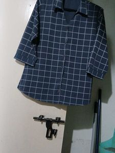 Women's Checked Long-Sleeve Top