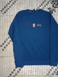 Blue Graphic Print Sweatshirt