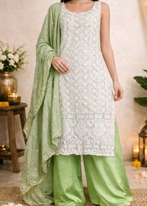 Elegant White Kurta Set with Green Dupatta