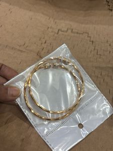 Elegant Gold Bangles Set