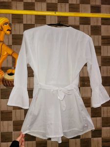 Elegant White Embroidered Kurta