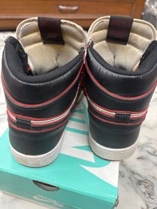 Nike Air Jordan bloodshot
