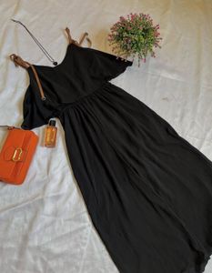 Chic Black Flowy Jumpsuit